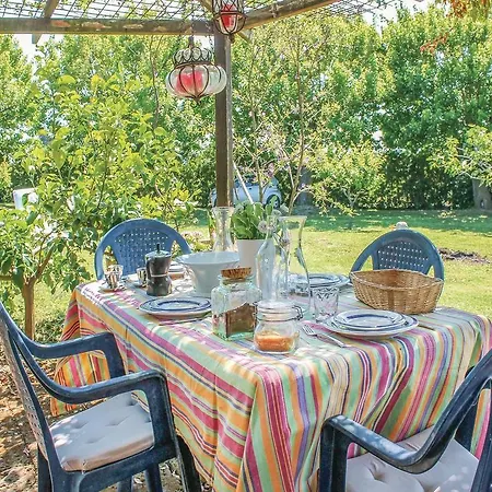 Appartamento Three-bedroom In Monterciano -an- Montignano