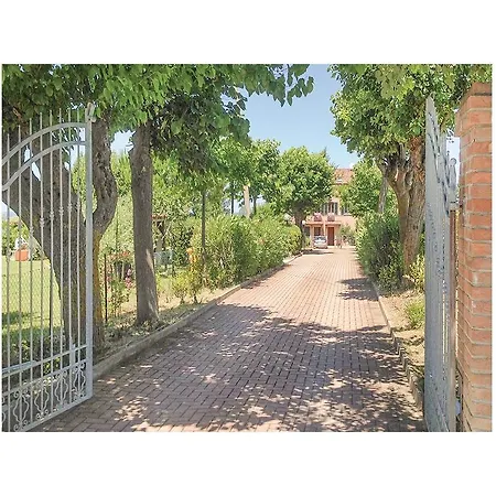 Appartamento Three-bedroom In Monterciano -an-