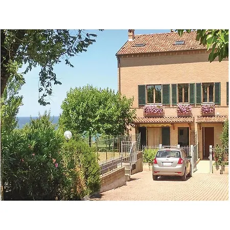 Three-bedroom In Monterciano -an- Montignano