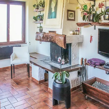 Appartamento Three-bedroom In Monterciano -an- Montignano